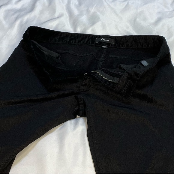 Express Black Velvety Corduroy Pant - Size 4 - Picture 2 of 5